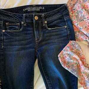 American Eagle Outfitters Women's Deep Indigo Blue Denham Skinny Jeans Size 2